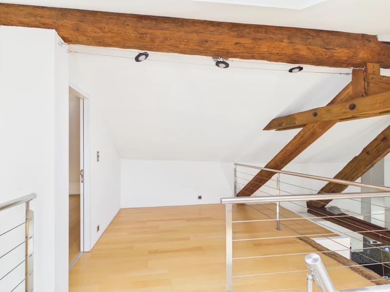 Appartamento duplex elegante con galleria nel cuore di Glis (17)