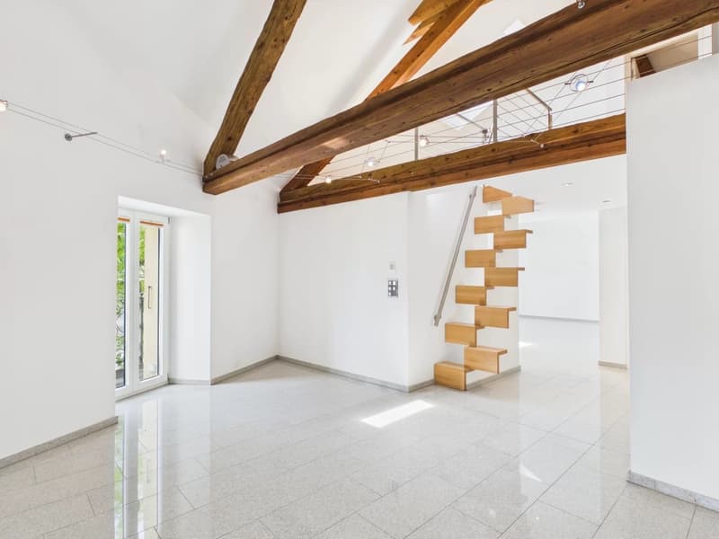 Appartamento duplex elegante con galleria nel cuore di Glis (3)