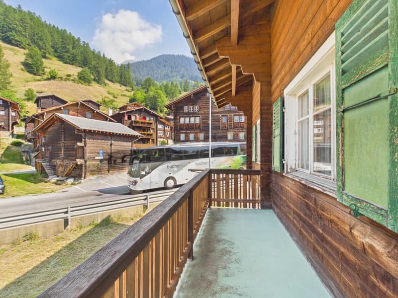 Casa bifamiliare affascinante in una posizione soleggiata nel Goms (7)