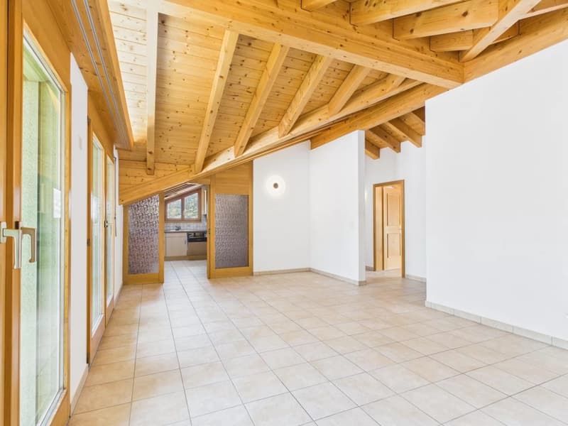 Appartement en duplex exclusif dans un quartier calme à Brig-Glis (13)