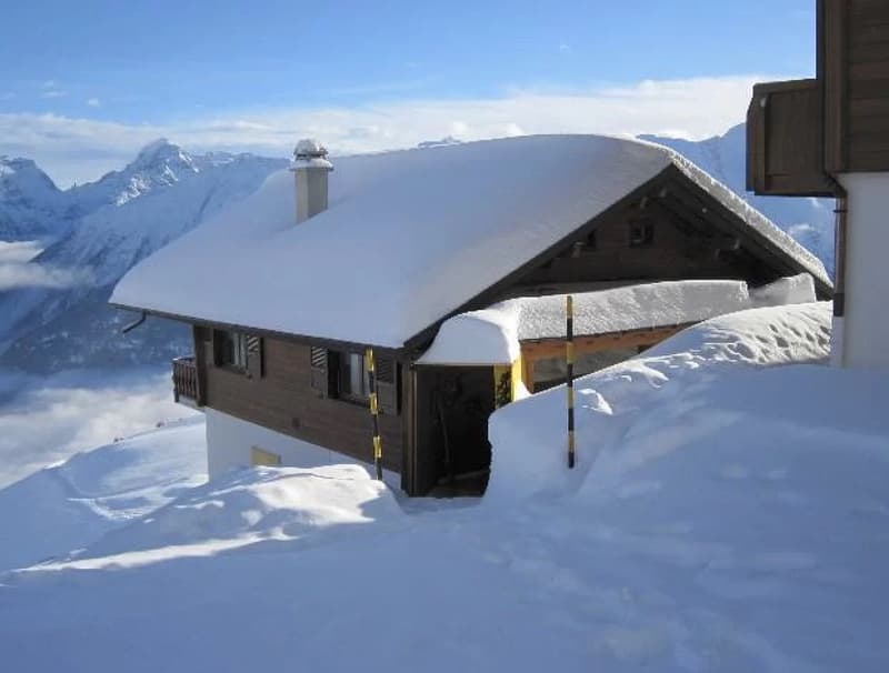 Ski-in-Ski-out mit Traumpanorama und eigener Sauna (2)