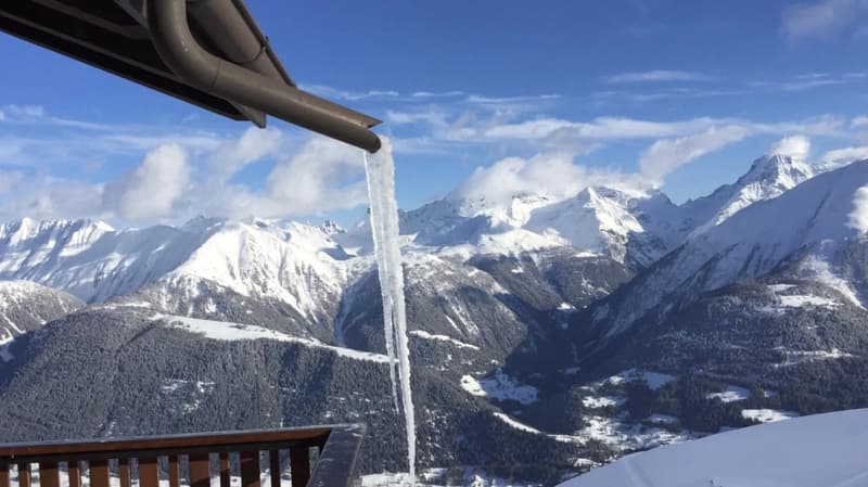 Ski-in-Ski-out mit Traumpanorama und eigener Sauna (3)