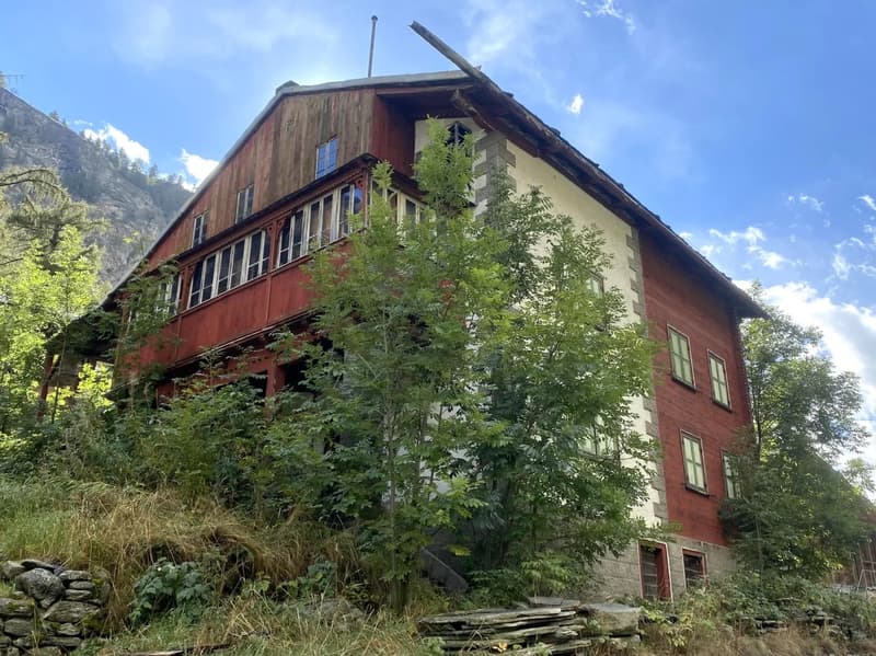 Sanierungsobjekt mit Potenzial in Herbriggen bei Zermatt (6)