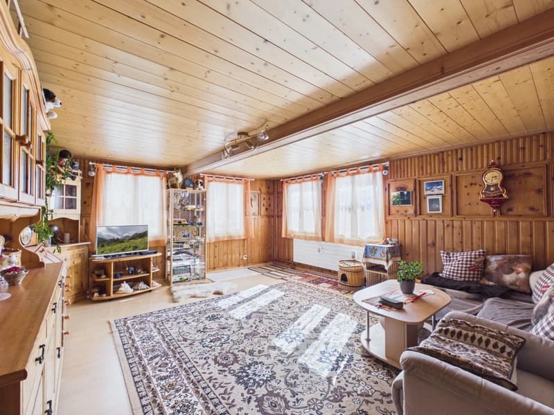 Traditionelles Walliserhaus mit Charme und Potenzial (5)