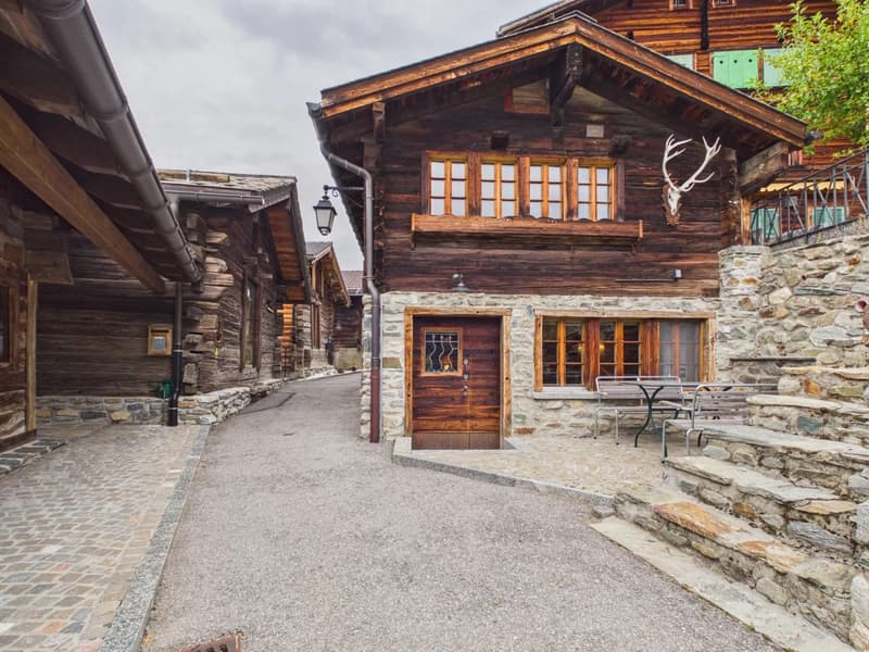 Einzigartiges Chalet-Bijou mit modernem Alpen-Chic (21)