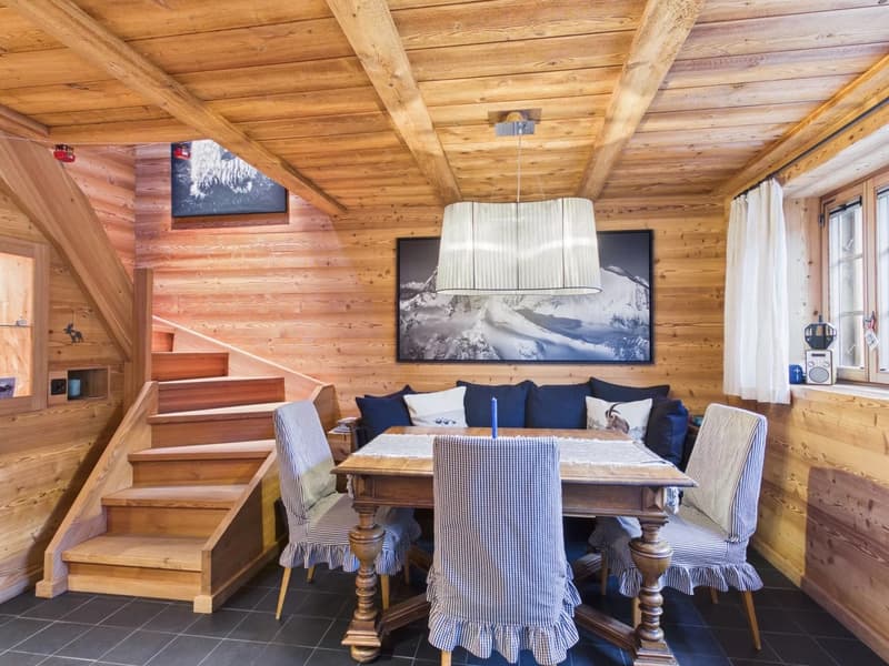 Einzigartiges Chalet-Bijou mit modernem Alpen-Chic (3)