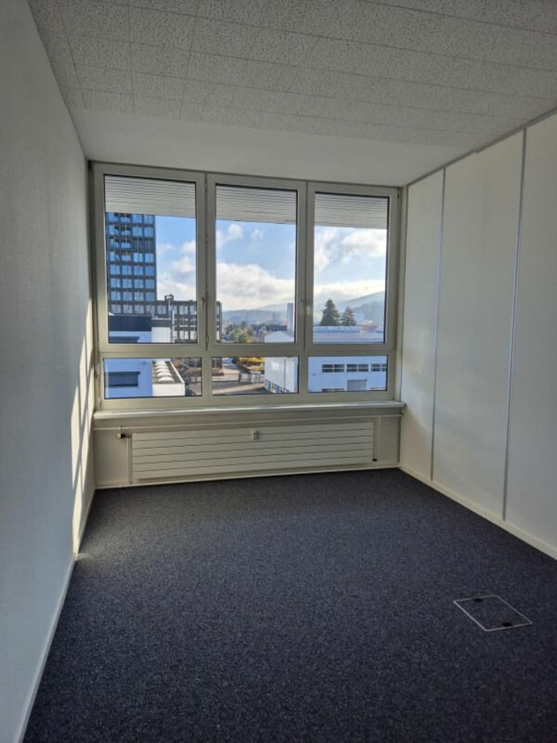 Schönes Büro im Buss-Areal Pratteln - 19 m² im 3. OG des Hauptgebäudes (4)