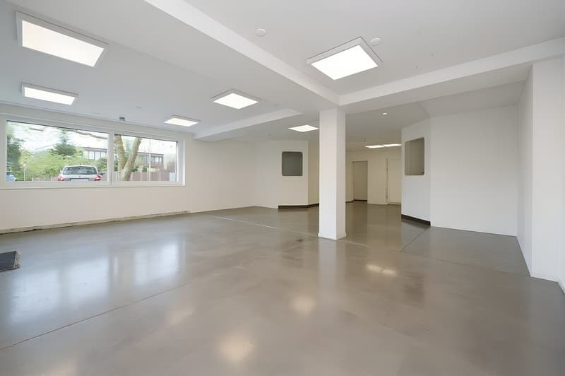 Spazio commerciale / di dettaglio in posizione centrale a Füllinsdorf (7)