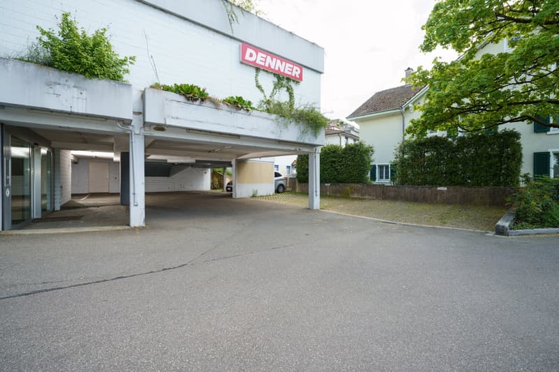 Spazio commerciale / di dettaglio in posizione centrale a Füllinsdorf (3)