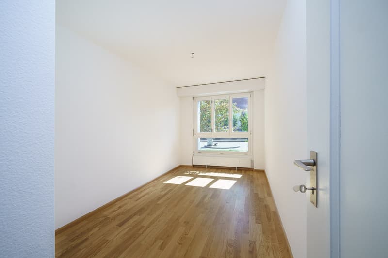 Ruhig gelegene 4-Zimmer-Wohnung in Biel-Benken (9)