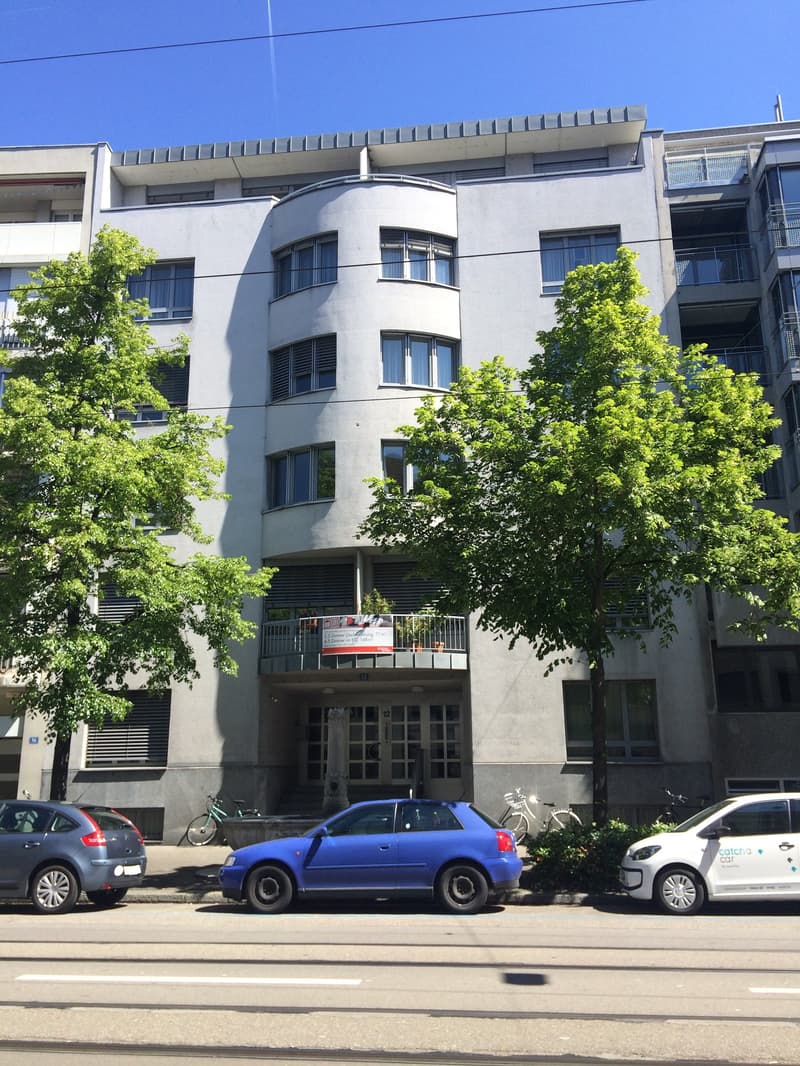 Living near the Spalentor (1)