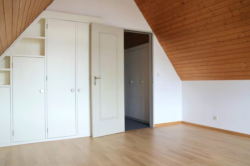 Charming 3-room maisonette apartment in Biel-Benken (6)