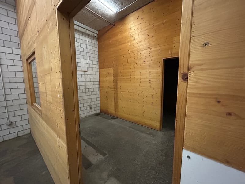 Lager 215 m2 zur Zwischennutzung (4)