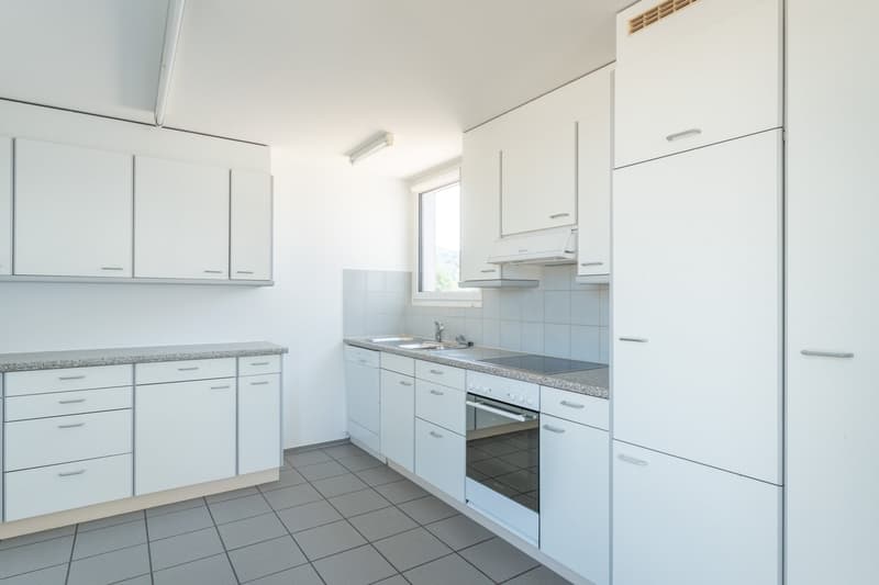 Grosszügige Maisonette-Wohnung mit toller Dachterrasse (2)
