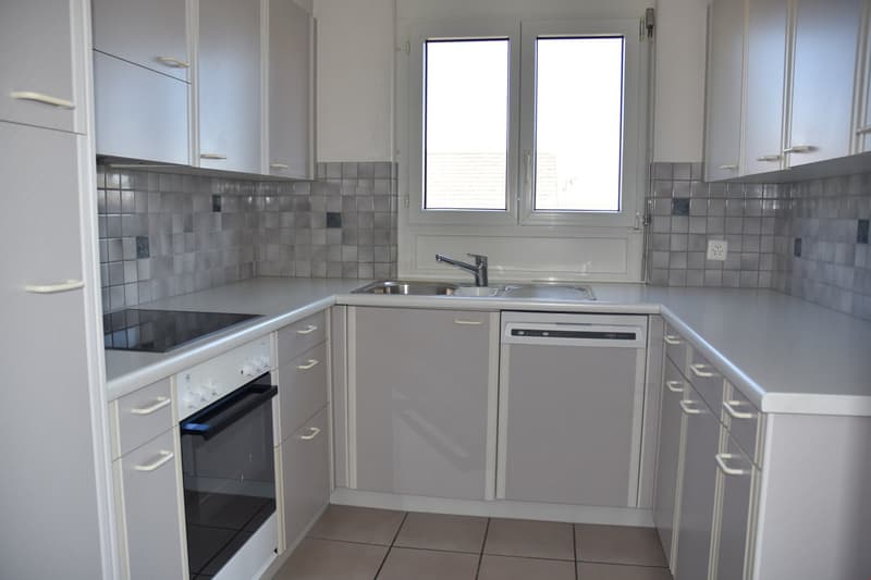 Bello appartamento di 4.5 locali a Bettlach, 2° piano (4)