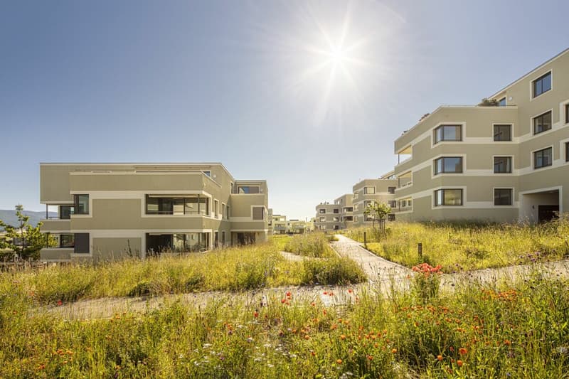 Large parking spaces for sale in Port (2)