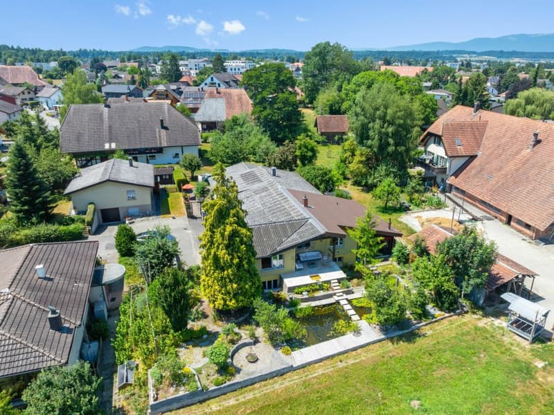 Vista panoramica unica e giardino bellissimo (14)