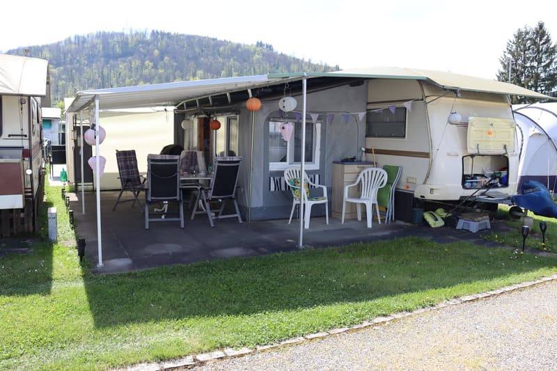 1.5-Zimmer-Campinghäuschen: Idyllisches Wohnen in Bad Zurzach (1)