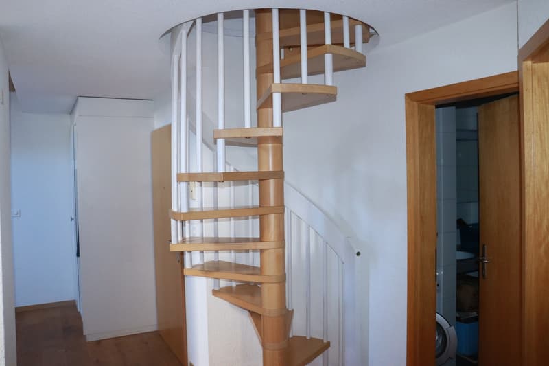 Charmant appartement 3.5 pièces avec galerie et balcon à Wilderswil ! (10)