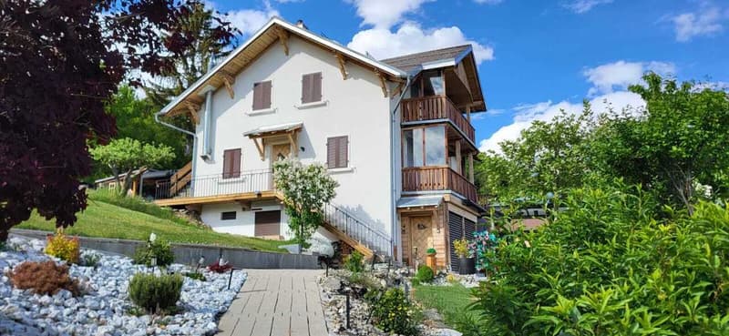 3.5-room apartment with panoramic views in a quiet location (1)