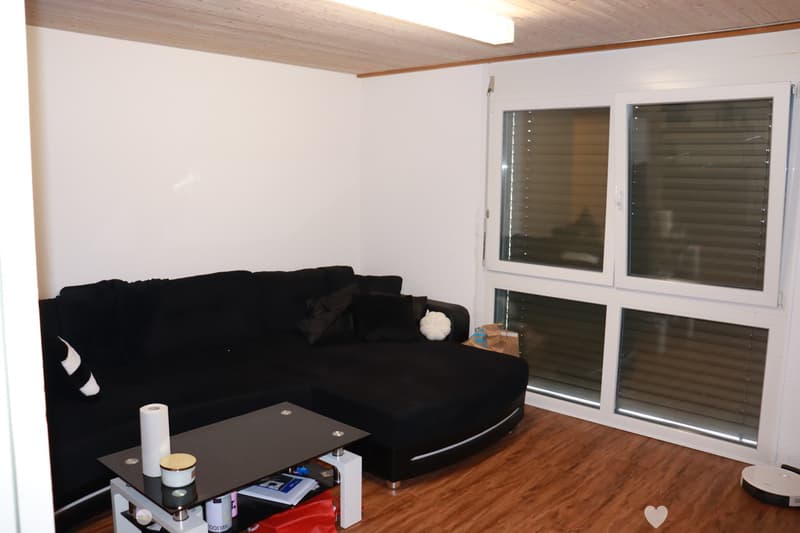 Charmante 3.5-Zimmer-Wohnung mit Einstellhallenplatz in Interlaken! (3)