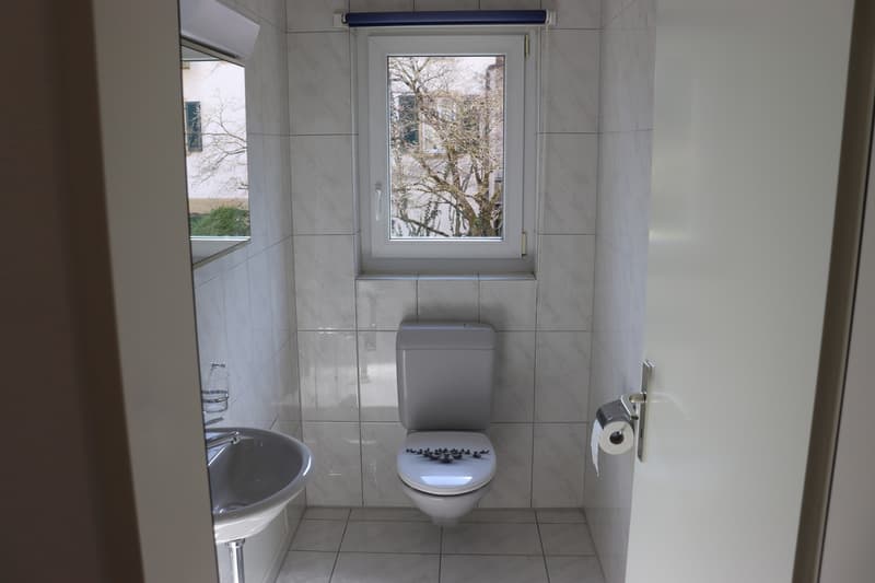 Eleganza Moderna: Appartamento Stiloso con Ampio Spazio Esterno! (9)