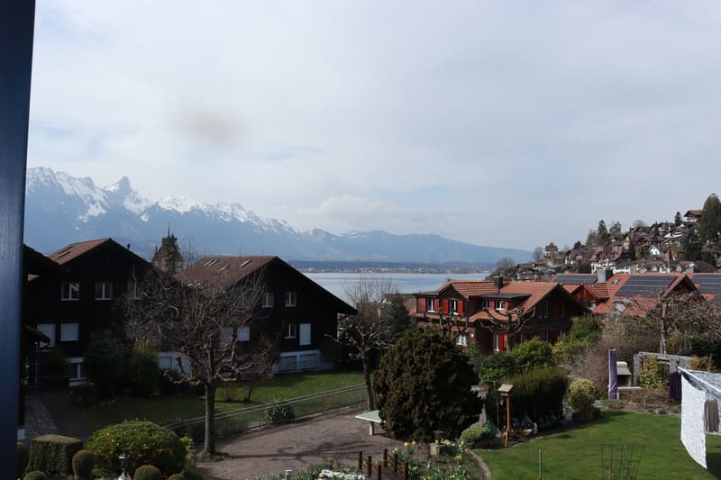 Maisonette da sogno con vista lago e caminetto - Vivere sul lago di Thun (13)