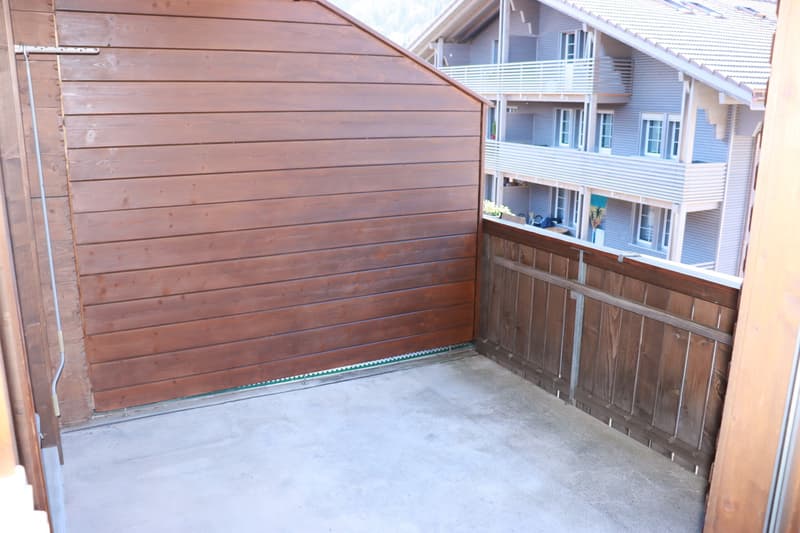 Charming 3.5-room apartment with gallery and balcony in Wilderswil! (13)