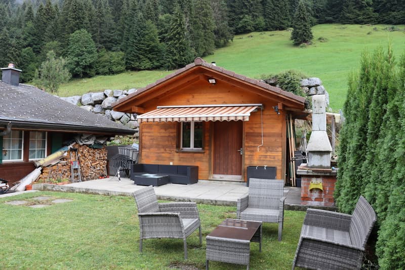 Kernrenoviertes 4.5-Zimmer-Haus mit Galerie in Saxeten! (2)
