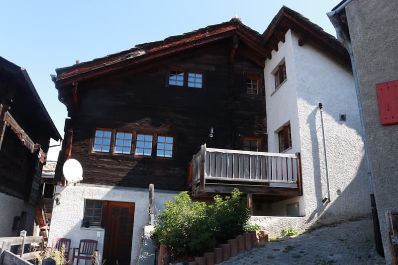 Ihr neues Einfamilienhaus mit Studio in Visperterminen (1)