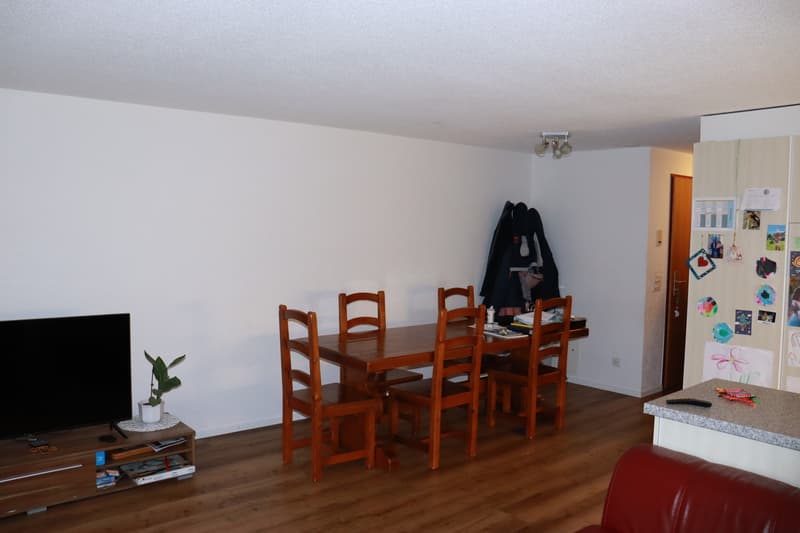 Attraktive Wohnung mit Terrasse und Einstellhallenplatz in Meiringen! (3)