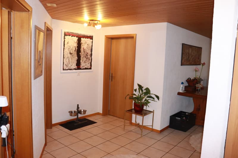 3.5 Zimmerwohnung in Wilderswil Inkl. 2 Parkplätze (4)