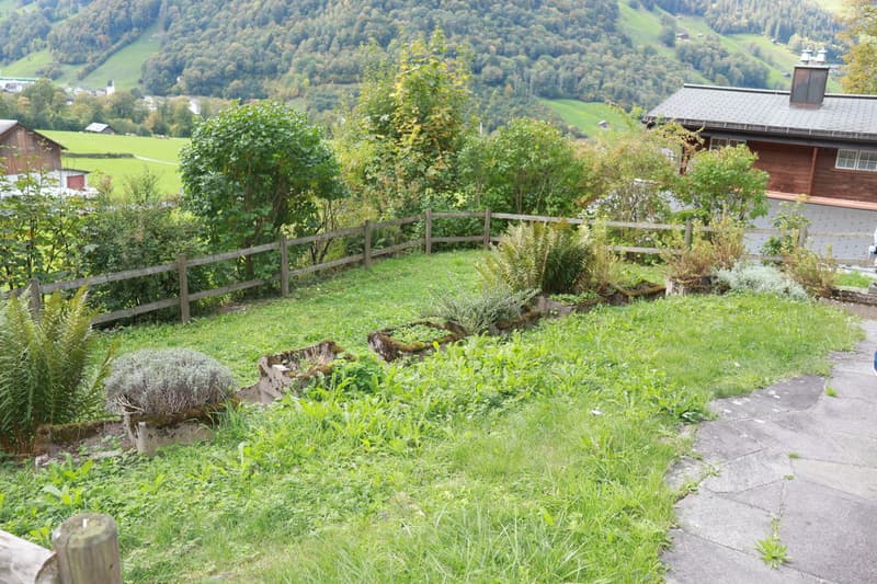 Sonniges Chalet mit Galerie an TOP Lage in Elm! (3)