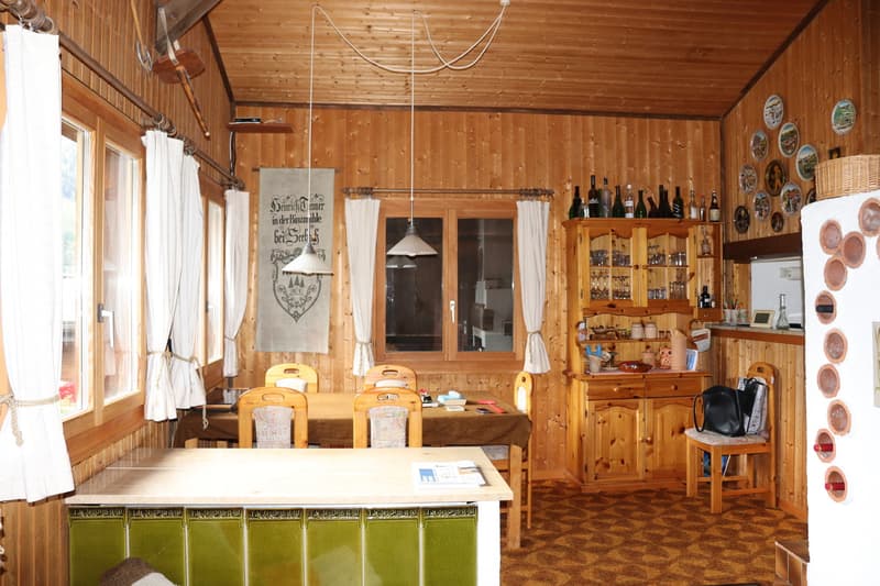 Sonniges Chalet mit Galerie an TOP Lage in Elm! (4)