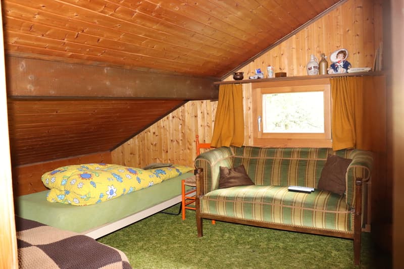 Sonniges Chalet mit Galerie an TOP Lage in Elm! (11)