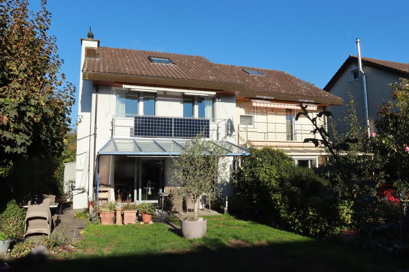 Ihr Doppeleinfamilienhaus mit Garten in ruhiger Stadtnähe! (1)