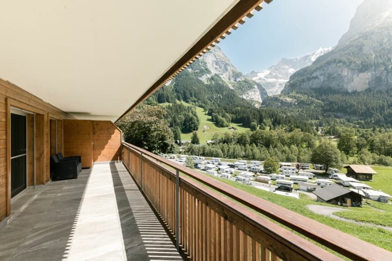 Grindelwald: Quiet 2 Bedroom Holiday Apartment With Balcony And Garden Seating Area (16)