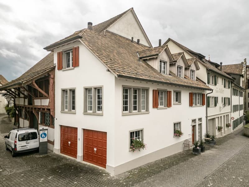 Angebautes Wohnhaus zum Hotel Adler in Stein am Rhein