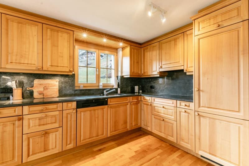 Appartement 4.5 pièces spacieux dans le chalet Gemel avec vue sur la montagne (5)