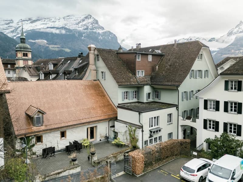 Drohnenaufnahme Zum schwarzen Löwen in Altdorf