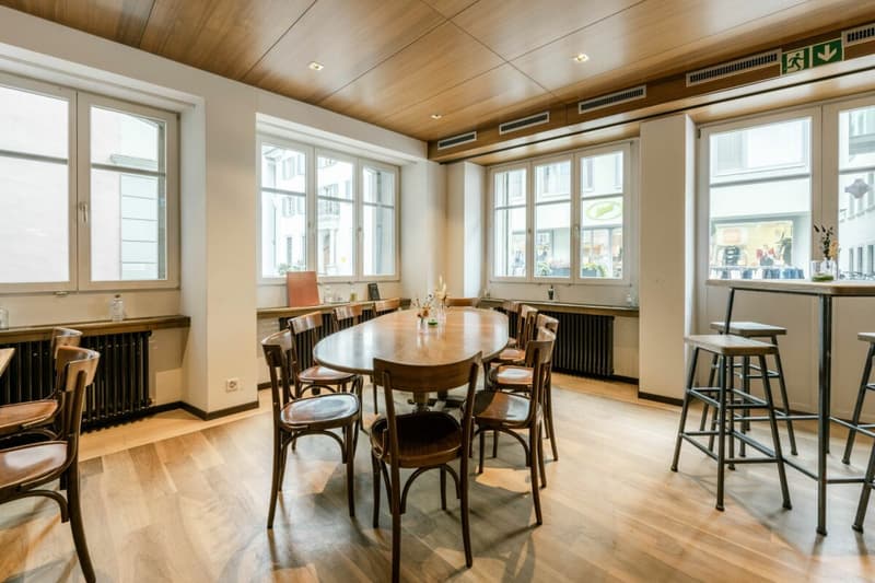 Die Bar Zum schwarzen Löwen in Altdorf