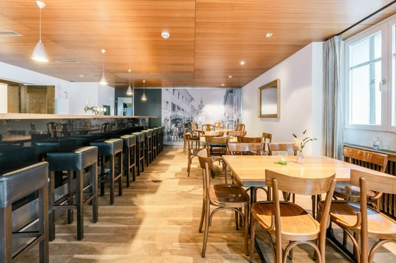 Die Bar Zum schwarzen Löwen in Altdorf