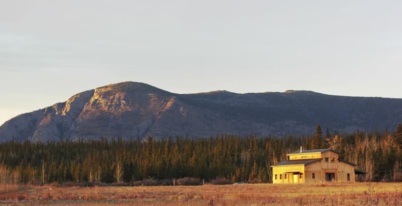 Ranch "Yukon Beauty" in Yukon Territory (1)