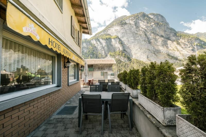 Terrasse im Hotel Restaurant Alpina-Ritzli in Innertkirchen