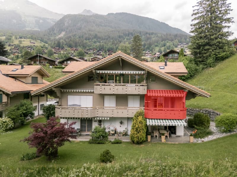 Charmante 2.5-Zimmerwohnung in der Überbauung Eiger (2)