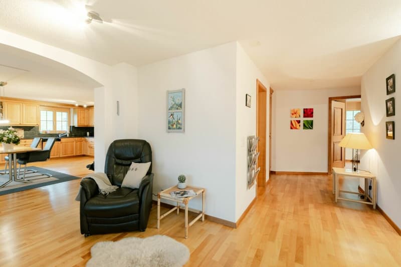 Ampio appartamento di 4,5 locali nel chalet Gemel con vista sulla montagna (10)
