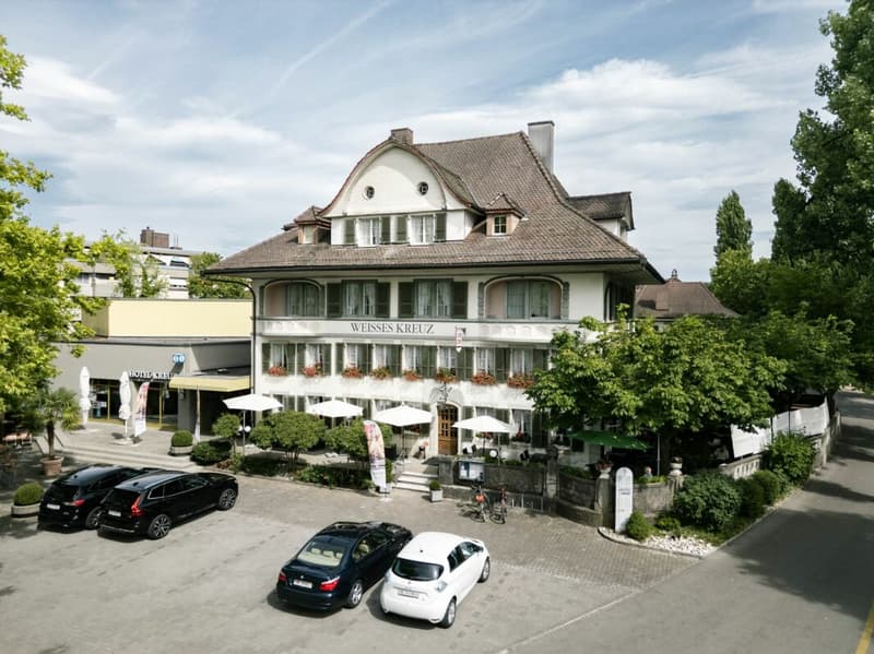 Seelandhotel Weisses Kreuz in der aufstrebenden Stadt Lyss (1)