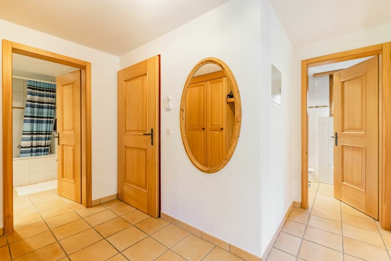 Wohnen mit Aussicht - Exklusive 4.5-Zimmerwohnung im Chalet Nagano (13)