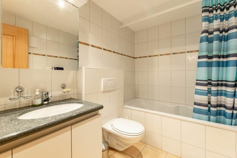 Wohnen mit Aussicht - Exklusive 4.5-Zimmerwohnung im Chalet Nagano (18)