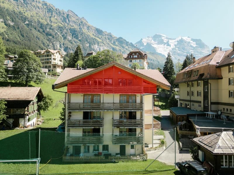 Ski-in/Ski-out Penthouse in Wengen (2)